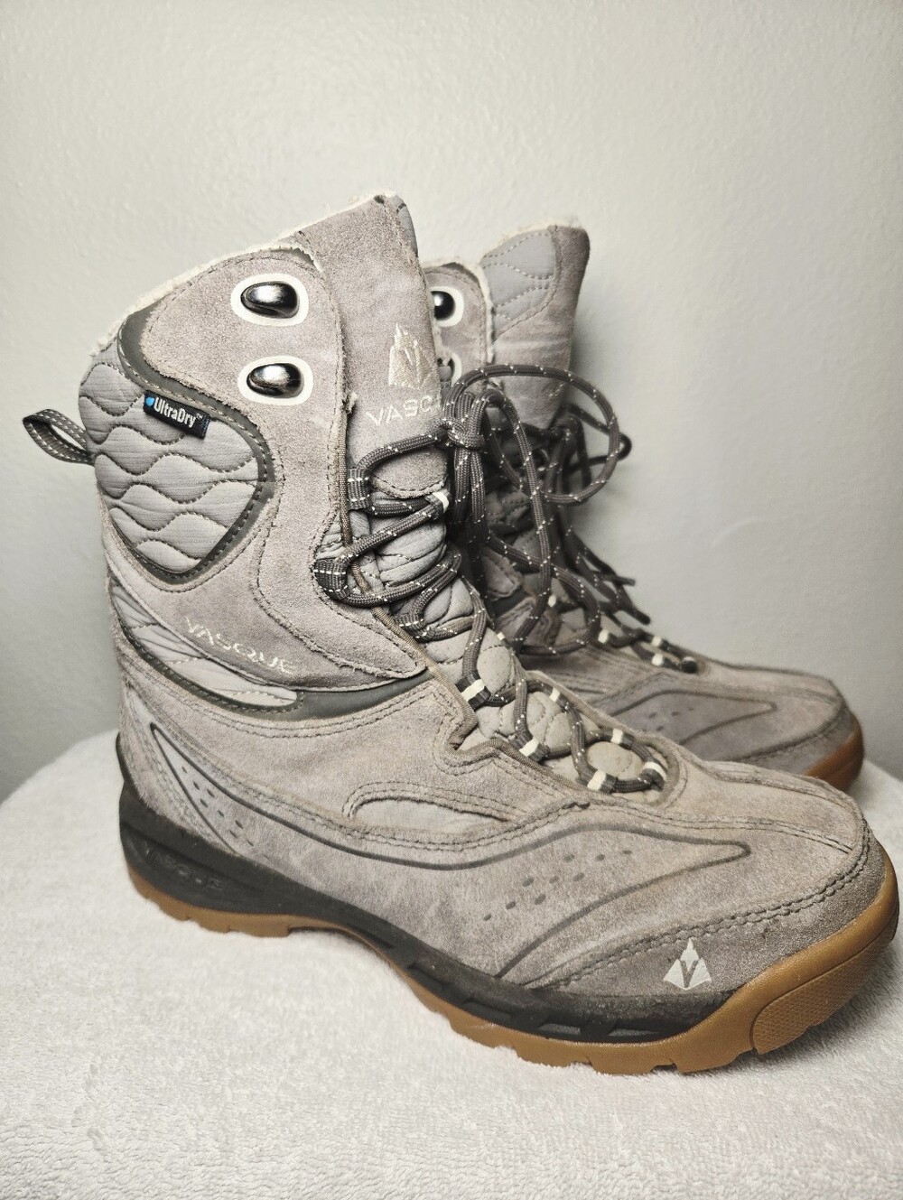 Vasque UltraDry 400g Thinsulate Winter Snow Hiking Boots Womens Size 8M Grey